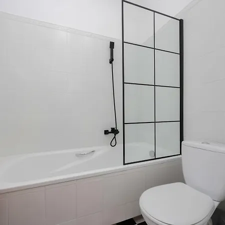 Exceptional Apartment For 4 People By Noclegi Renters Warsaw Exterior photo